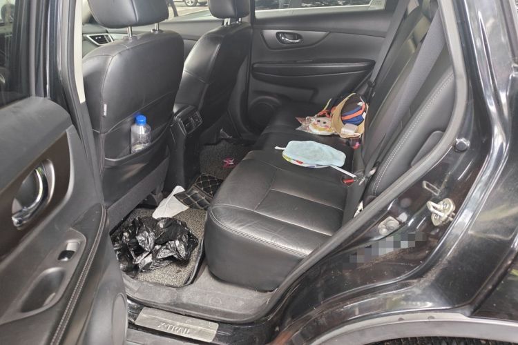 Used Nissan X-Trail 2014 2.0L CVT Comfort Edition 2WD Left Rear Seat