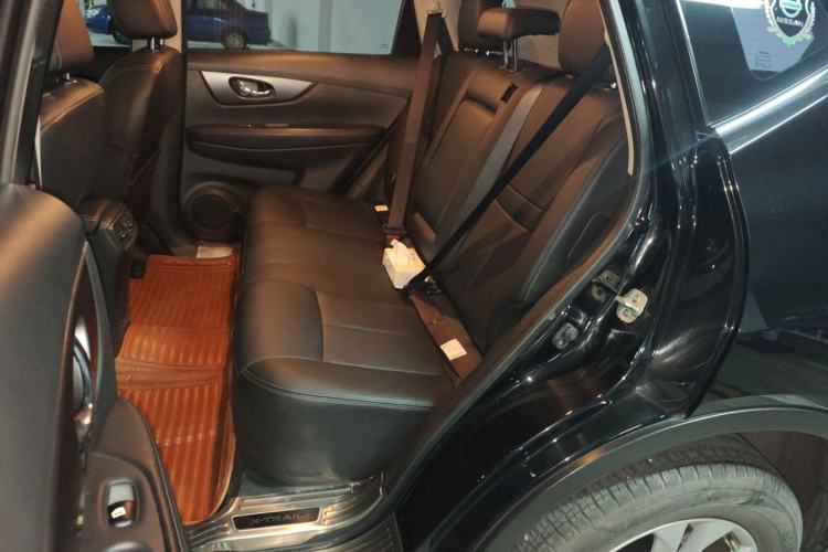 Used Nissan X-Trail 2014 2.0L CVT Comfort Edition 2WD Left Rear Seat