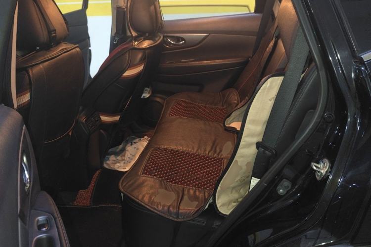Used Nissan X-Trail 2014 2.0L CVT Comfort Edition 2WD Left Rear Seat