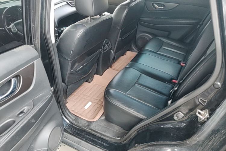 Used Nissan X-Trail 2014 2.0L CVT Comfort Edition 2WD Left Rear Seat