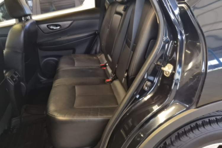 Used Nissan X-Trail 2014 2.0L CVT Comfort Edition 2WD Left Rear Seat