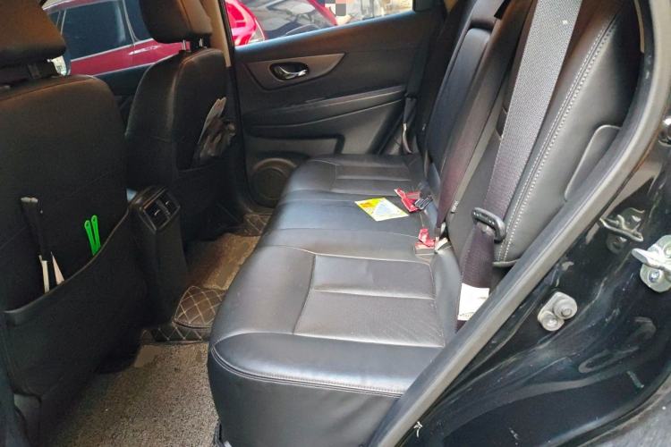 Used Nissan X-Trail 2014 2.0L CVT Comfort Edition 2WD Left Rear Seat