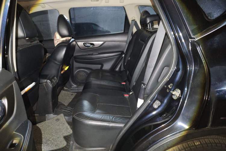 Used Nissan X-Trail 2014 2.0L CVT Comfort Edition 2WD Left Rear Seat