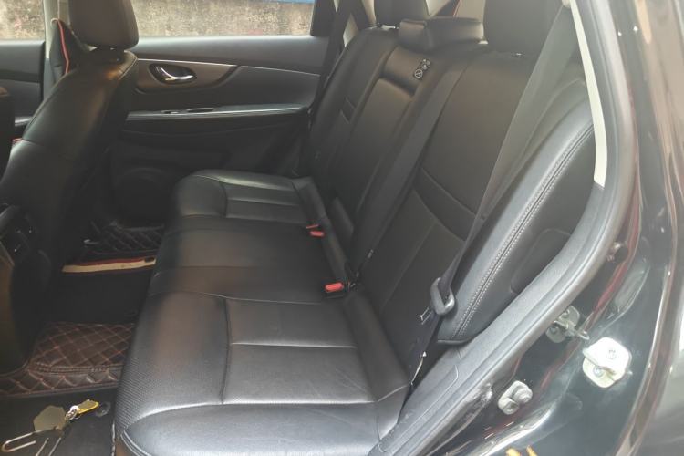 Used Nissan X-Trail 2014 2.0L CVT Comfort Edition 2WD Left Rear Seat