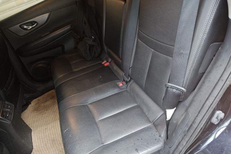 Used Nissan X-Trail 2014 2.0L CVT Comfort Edition 2WD Left Rear Seat