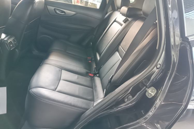 Used Nissan X-Trail 2014 2.0L CVT Comfort Edition 2WD Left Rear Seat