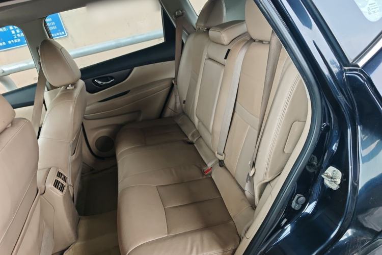 Used Nissan X-Trail 2014 2.0L CVT Smart Edition 2WD Left Rear Seat