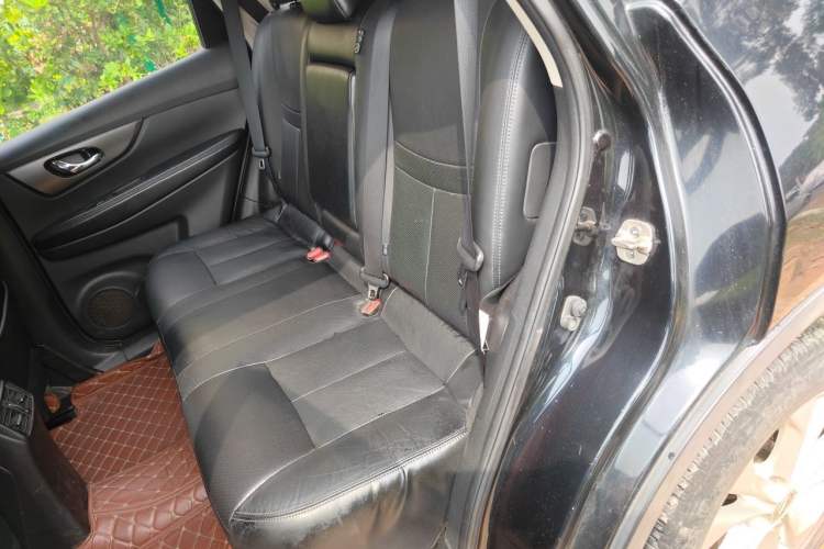 Used Nissan X-Trail 2014 2.0L CVT Smart Edition 2WD Left Rear Seat