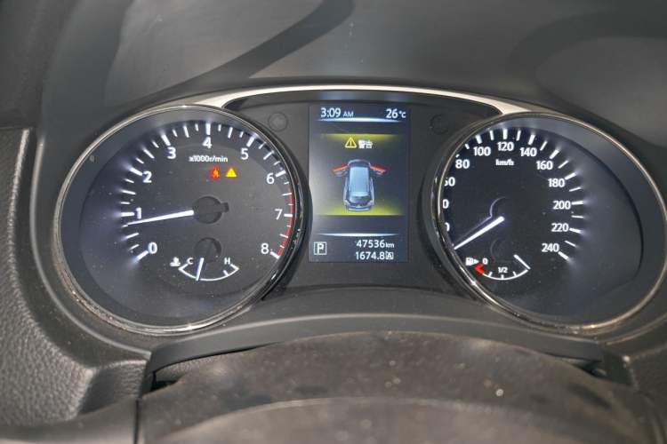 Used Nissan X-Trail 2014 2.0L CVT Comfort Edition 2WD Odometer Close Up