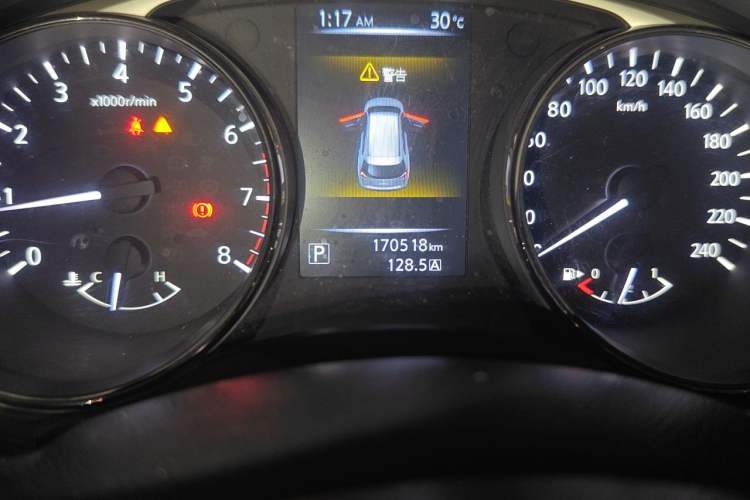 Used Nissan X-Trail 2014 2.0L CVT Comfort Edition 2WD Odometer Close Up