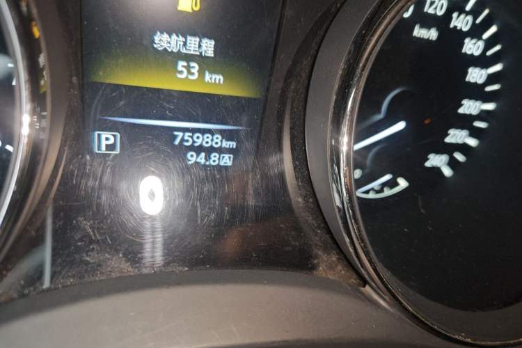 Used Nissan X-Trail 2014 2.0L CVT Comfort Edition 2WD Odometer Close Up