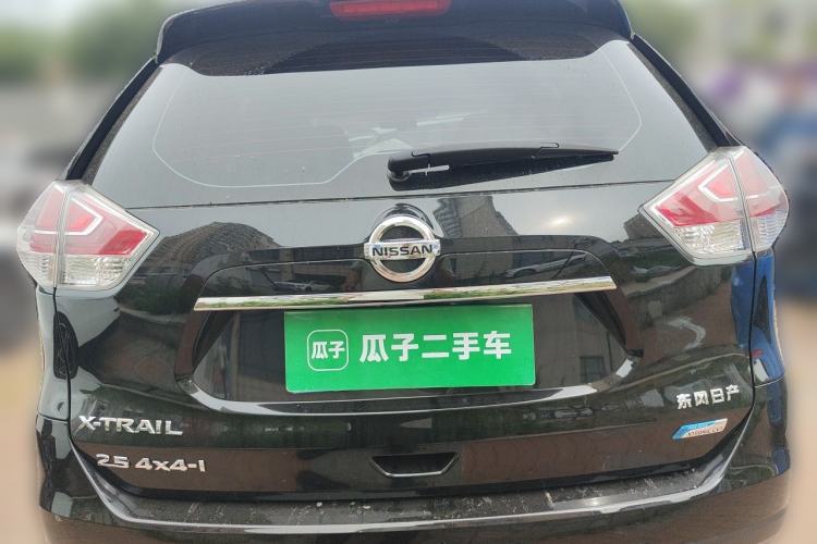 Used Nissan X-Trail 2014 2.5L CVT Luxury Edition 4WD Rear