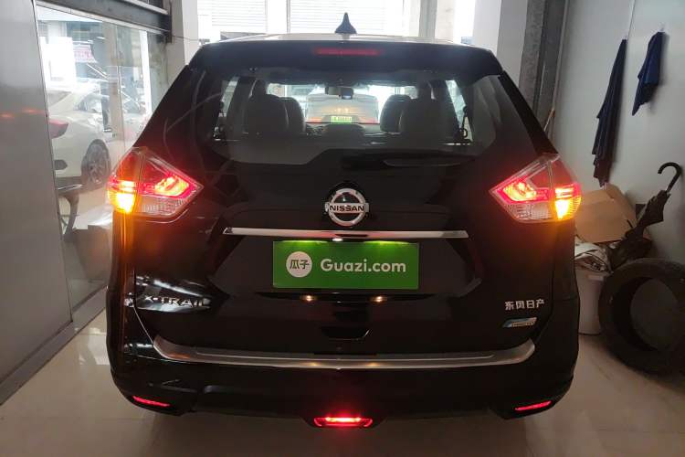 Used Nissan X-Trail 2014 2.0L CVT Comfort Edition 2WD Rear
