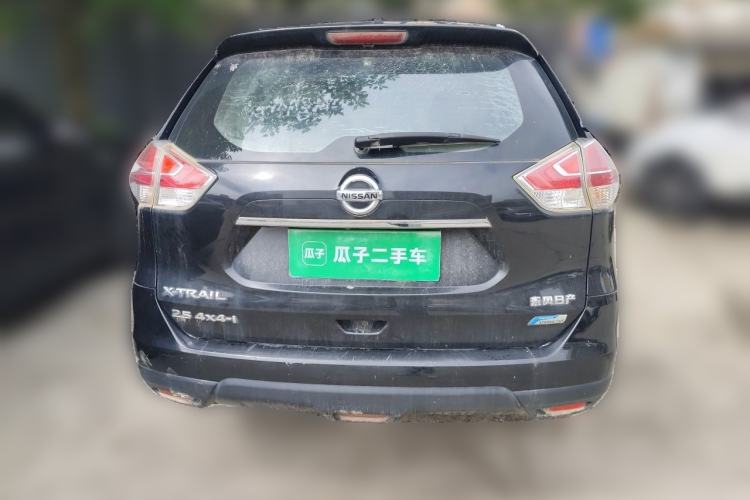 Used Nissan X-Trail 2014 2.5L CVT Luxury Edition 4WD Rear