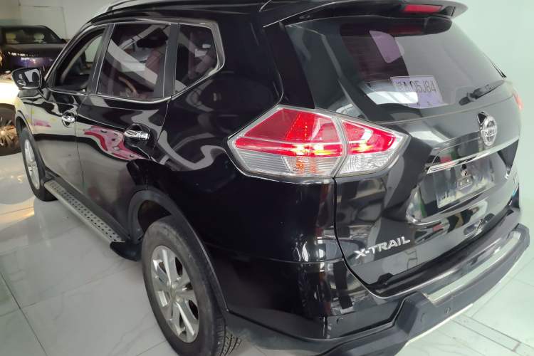 Used Nissan X-Trail 2014 2.0L CVT Comfort Edition 2WD Rear Left 45 Deg