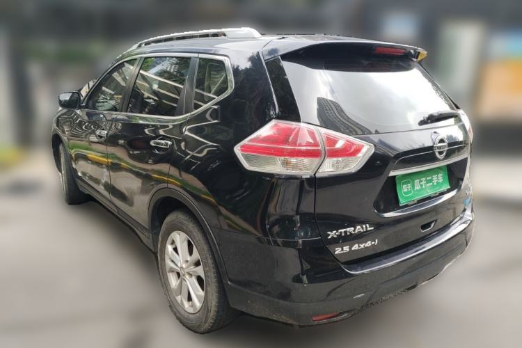 Used Nissan X-Trail 2014 2.5L CVT Leading Edition 4WD Rear Left 45 Deg