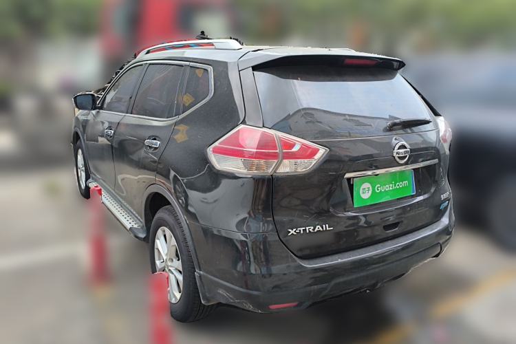 Used Nissan X-Trail 2014 2.5L CVT Leading Edition 4WD Rear Left 45 Deg
