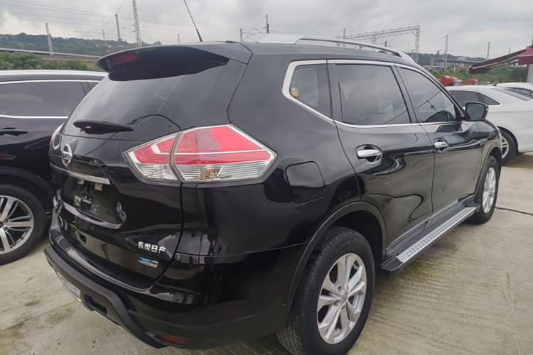 Used Nissan X-Trail 2014 2.0L CVT Comfort Edition 2WD Rear Right 45 Deg