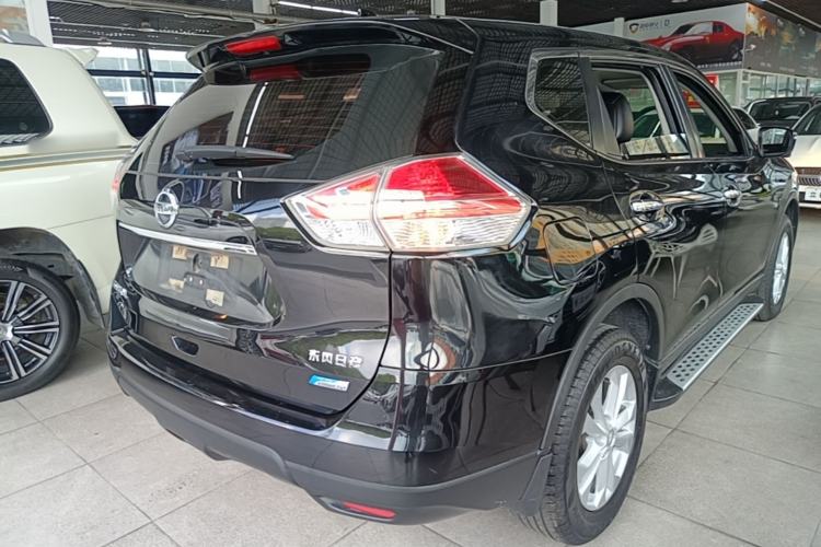 Used Nissan X-Trail 2014 2.0L CVT Comfort Edition 2WD Rear Right 45 Deg