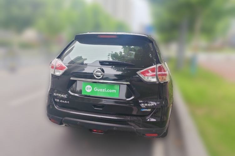 Used Nissan X-Trail 2014 2.5L CVT Luxury Edition 4WD Rear