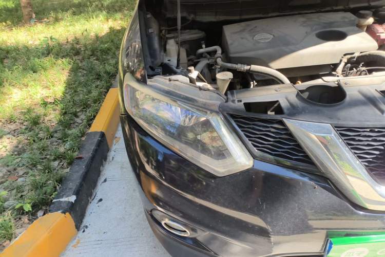 Used Nissan X-Trail 2014 2.0L CVT Comfort Edition 2WD Right Front Headlight