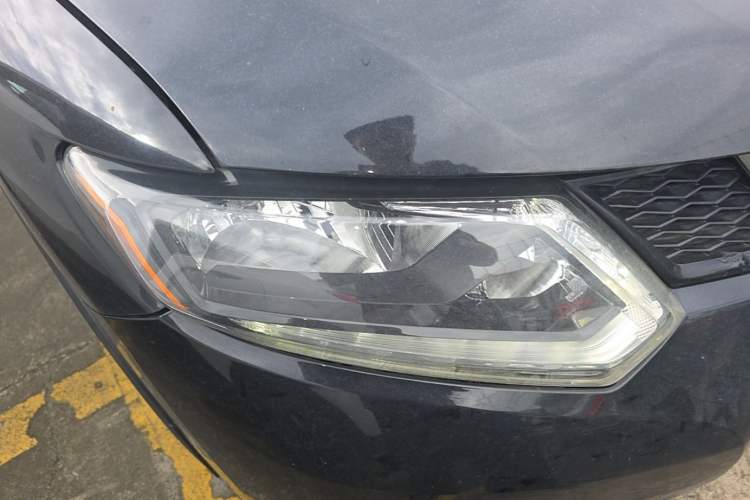 Used Nissan X-Trail 2014 2.0L CVT Comfort Edition 2WD Right Front Headlight