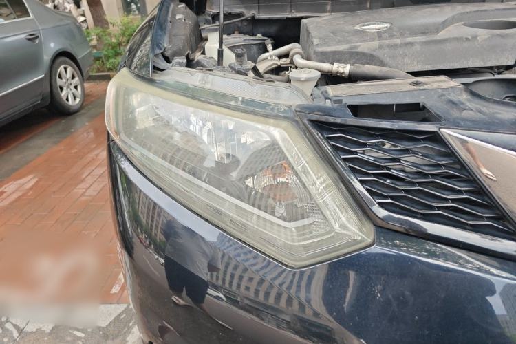 Used Nissan X-Trail 2014 2.0L CVT Comfort Edition 2WD Right Front Headlight