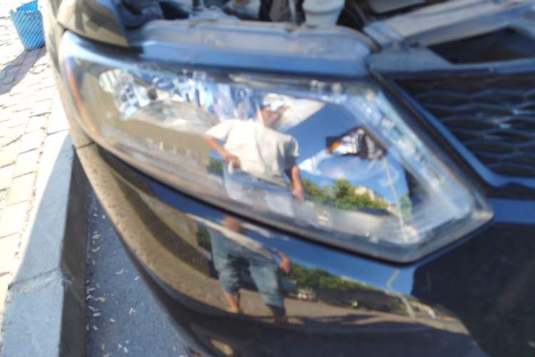 Used Nissan X-Trail 2014 2.0L CVT Comfort Edition 2WD Right Front Headlight