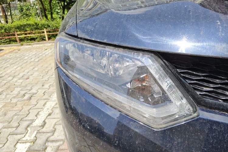 Used Nissan X-Trail 2014 2.0L CVT Smart Edition 2WD Right Front Headlight