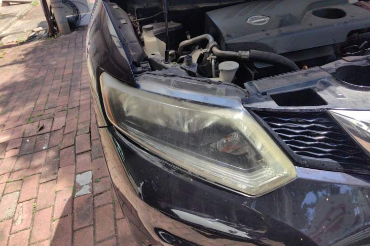 Used Nissan X-Trail 2014 2.0L CVT Comfort Edition 2WD Right Front Headlight