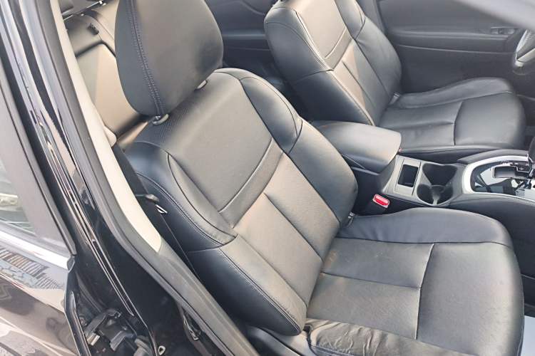 Used Nissan X-Trail 2014 2.0L CVT Comfort Edition 2WD Right Front Seat