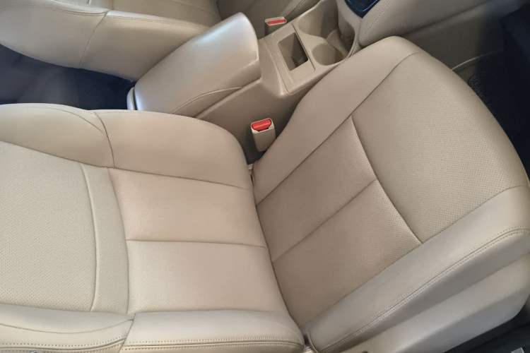 Used Nissan X-Trail 2014 2.0L CVT Comfort Edition 2WD Right Front Seat