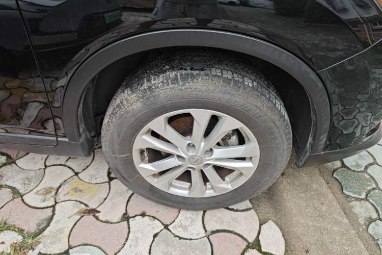 Used Nissan X-Trail 2014 2.0L CVT Comfort Edition 2WD Right Front Wheel Hub