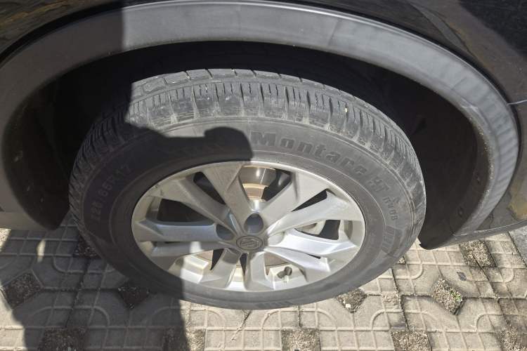 Used Nissan X-Trail 2014 2.0L CVT Comfort Edition 2WD Right Front Wheel Hub