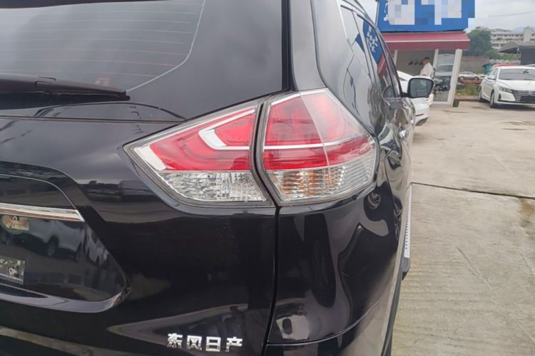 Used Nissan X-Trail 2014 2.0L CVT Comfort Edition 2WD Right Rear Taillight