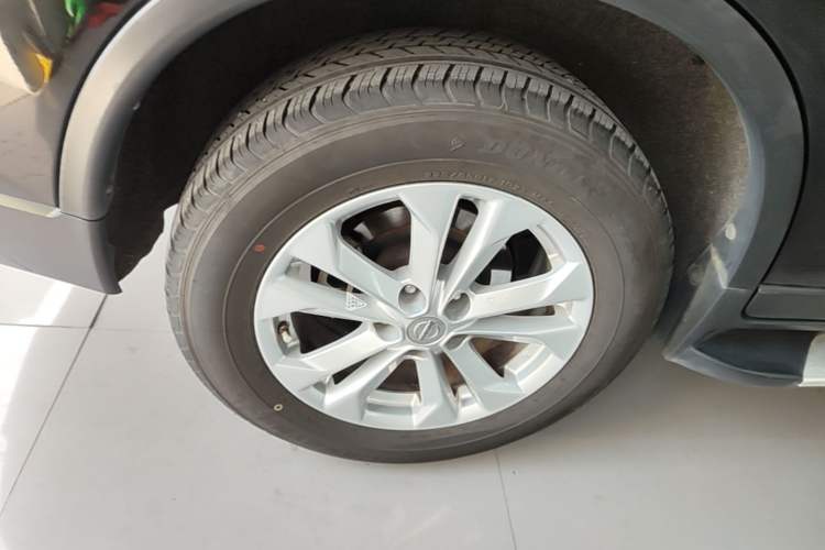 Used Nissan X-Trail 2014 2.0L CVT Comfort Edition 2WD Right Rear Wheel Hub