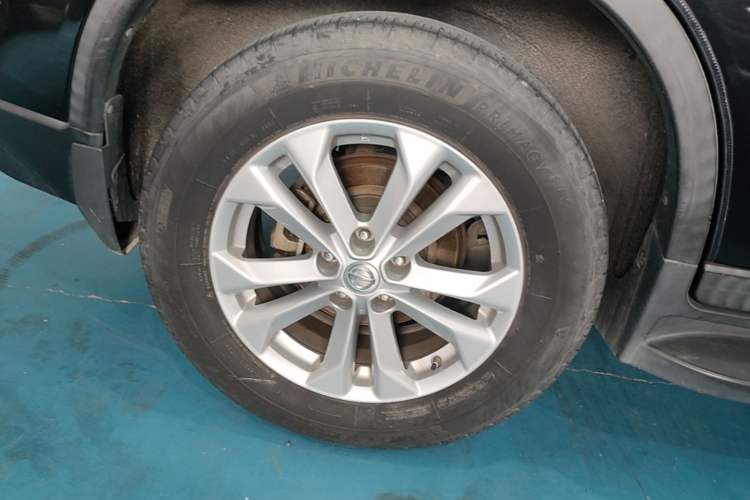 Used Nissan X-Trail 2014 2.0L CVT Smart Edition 2WD Right Rear Wheel Hub