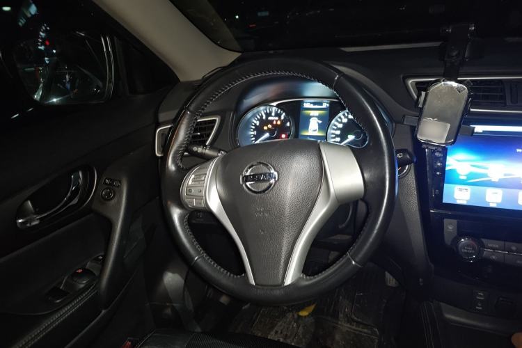 Used Nissan X-Trail 2014 2.0L CVT Comfort Edition 2WD Steering Wheel