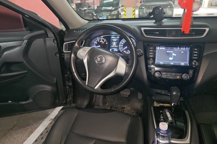 Used Nissan X-Trail 2014 2.0L CVT Comfort Edition 2WD Steering Wheel