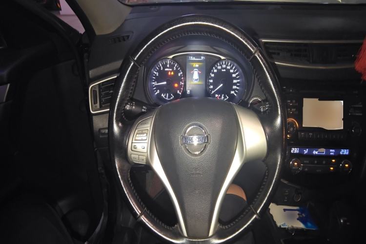 Used Nissan X-Trail 2014 2.0L CVT Comfort Edition 2WD Steering Wheel