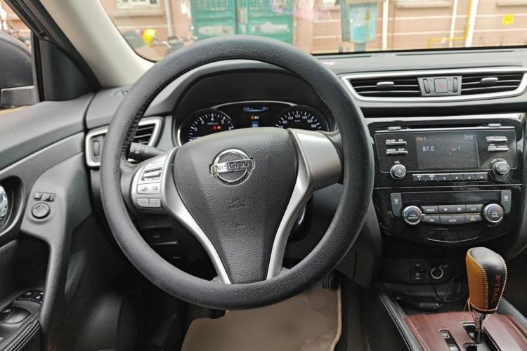 Used Nissan X-Trail 2014 2.0L CVT Comfort Edition 2WD Steering Wheel