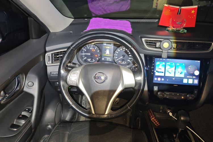 Used Nissan X-Trail 2014 2.0L CVT Comfort Edition 2WD Steering Wheel