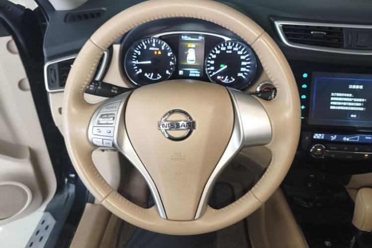 Used Nissan X-Trail 2014 2.0L CVT Comfort Edition 2WD Steering Wheel