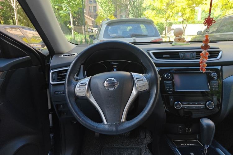 Used Nissan X-Trail 2014 2.0L CVT Smart Edition 2WD Steering Wheel