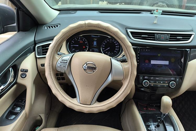 Used Nissan X-Trail 2014 2.5L CVT Leading Edition 4WD Steering Wheel