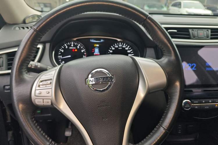Used Nissan X-Trail 2014 2.0L CVT Smart Edition 2WD Steering Wheel