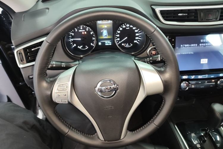 Used Nissan X-Trail 2014 2.0L CVT Comfort Edition 2WD Steering Wheel
