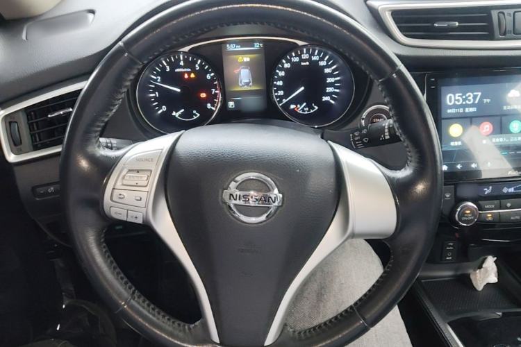 Used Nissan X-Trail 2014 2.0L CVT Comfort Edition 2WD Steering Wheel