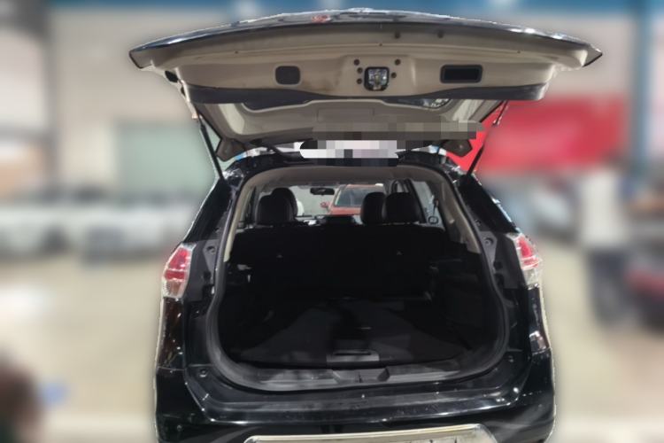 Used Nissan X-Trail 2014 2.0L CVT Comfort Edition 2WD Trunk