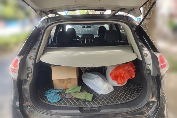 Used Nissan X-Trail 2014 2.0L CVT Comfort Edition 2WD Trunk